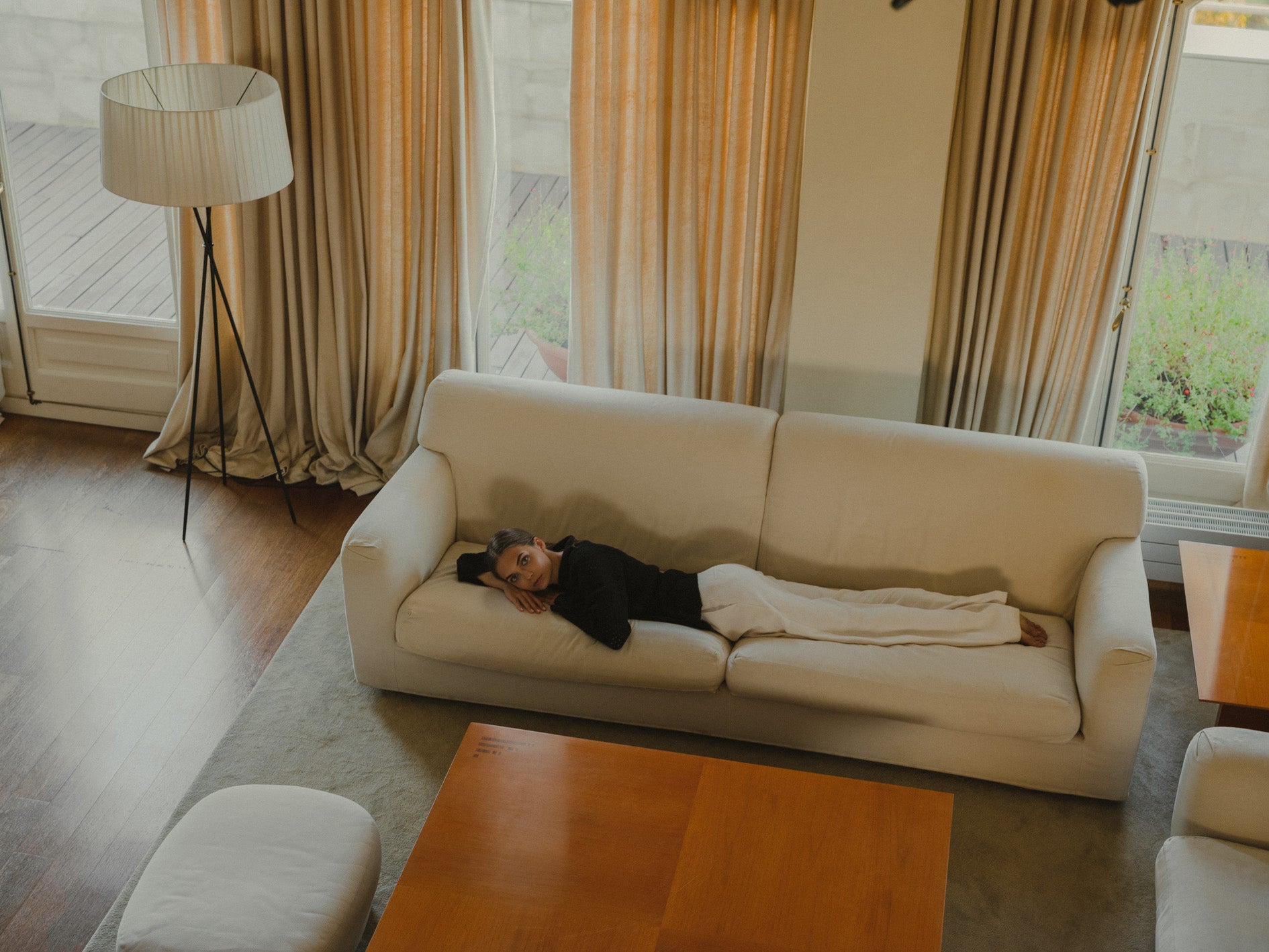 Haze Alpaca Crochet Sweater in black