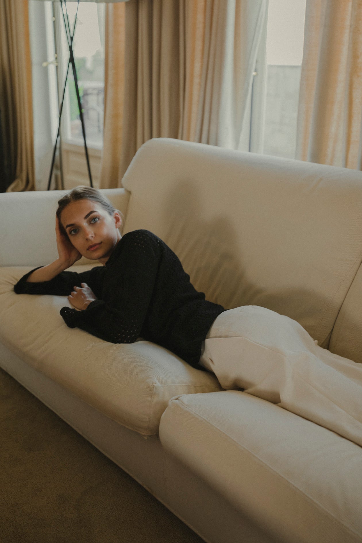 Haze Alpaca Crochet Sweater in black