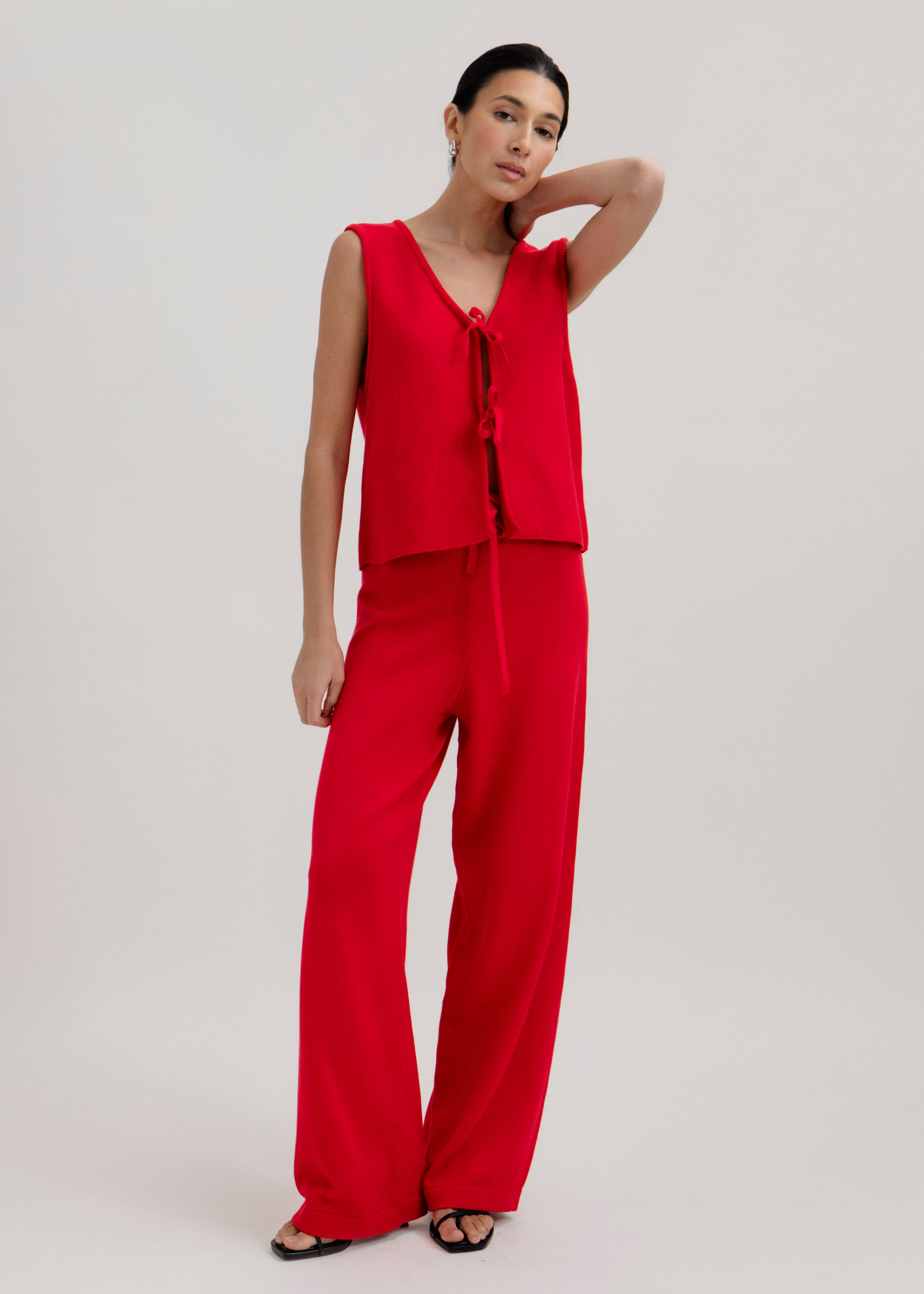 The Luzia Vest in Cerise