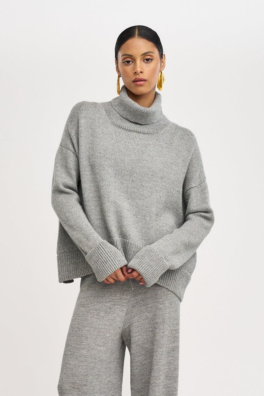 The Cedar Sweater in Mist Grey