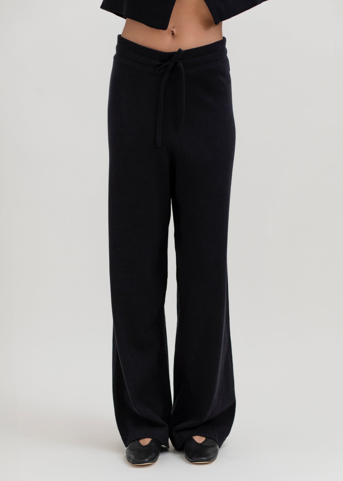 The Alba Pants in Black